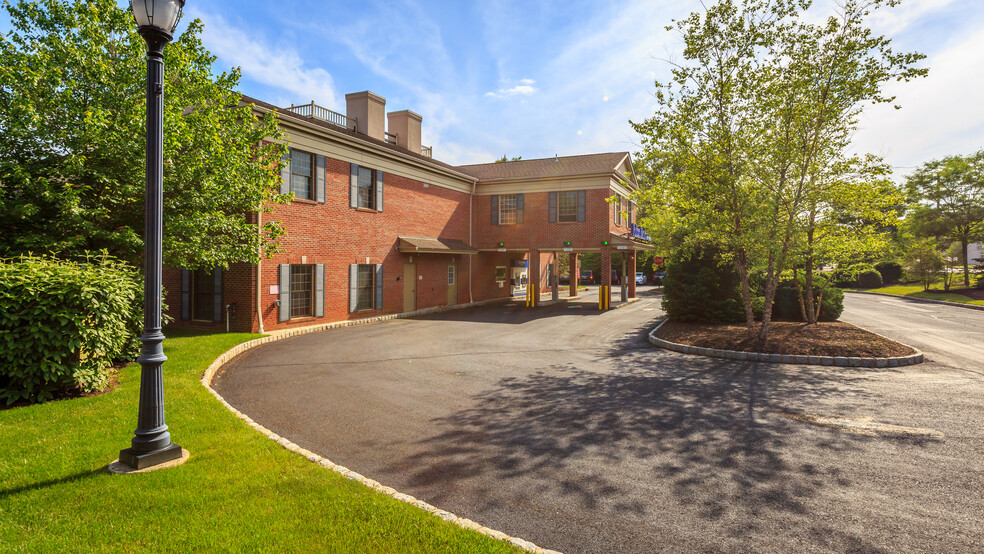 34 Mountain Blvd, Warren, NJ à louer - Photo de l’immeuble – Image 2 sur 4