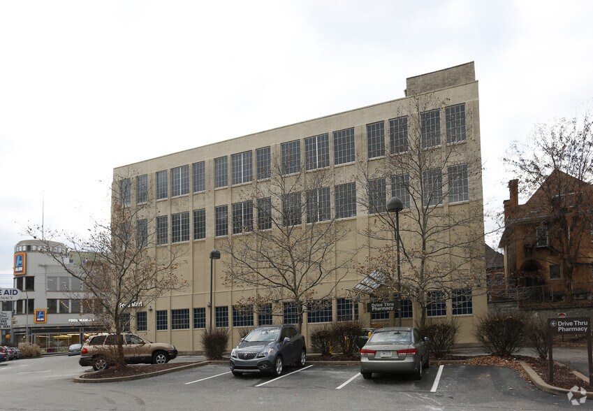 5633 Baum Blvd, Pittsburgh, PA à louer - Photo de l’immeuble – Image 2 sur 2