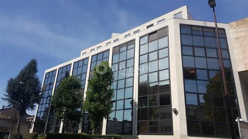 Bureau dans Montreuil à louer - Photo de l’immeuble – Image 1 sur 8