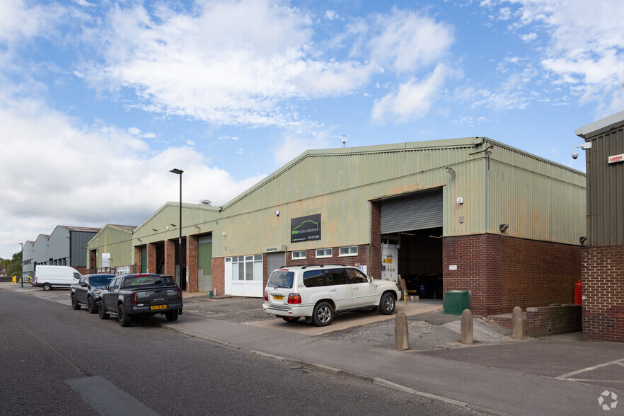 Greasbro Rd, Sheffield à louer - Photo principale – Image 1 sur 4