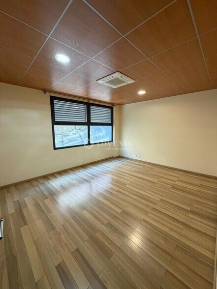 Bureau dans Béziers à vendre - Photo intérieure – Image 3 sur 12
