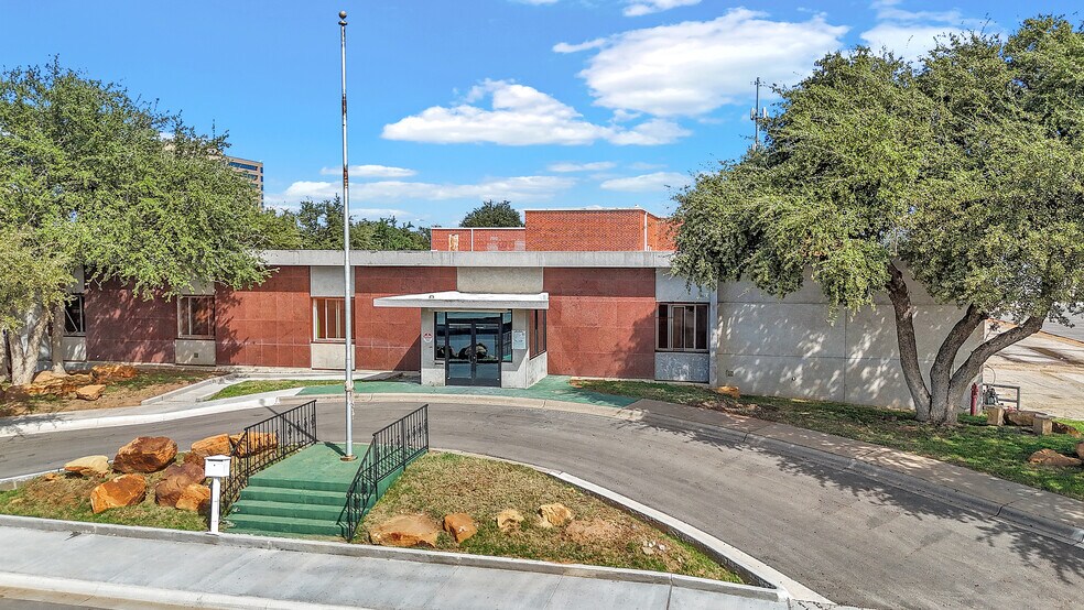 201 E Illinois Ave, Midland, TX à vendre - Photo de l’immeuble – Image 2 sur 53