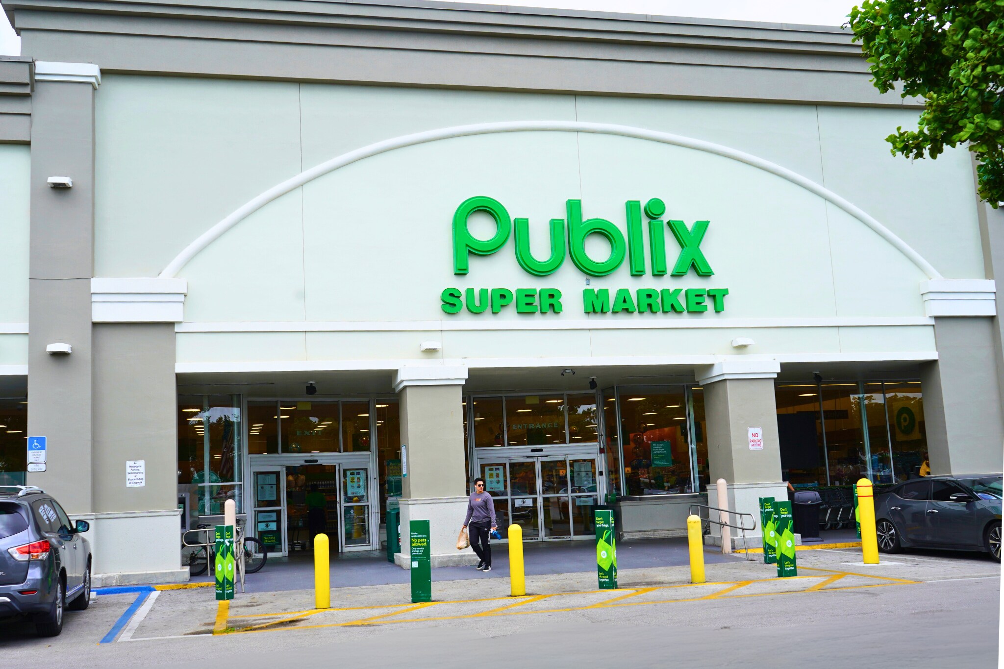 6890 Miramar Pky, Miramar, FL à louer Photo principale– Image 1 sur 6