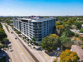 Plus de détails pour 5700 Biscayne Blvd, Miami, FL - Local commercial à louer