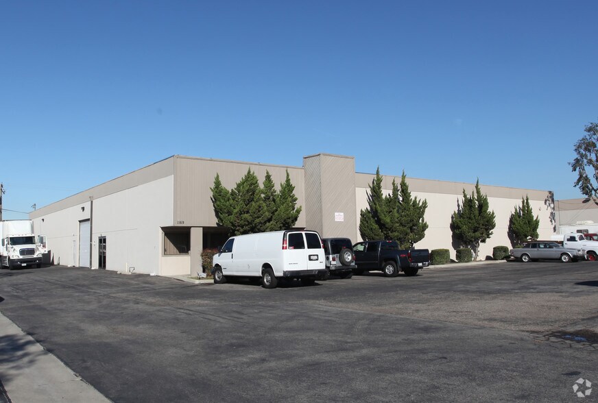 1169 N Grove St, Anaheim, CA à louer - Photo de l’immeuble – Image 2 sur 5