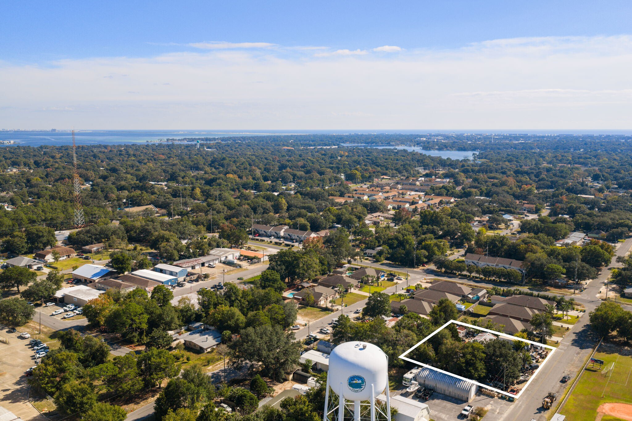 805 Playground Rd, Fort Walton Beach, FL à vendre Photo de l’immeuble– Image 1 sur 24