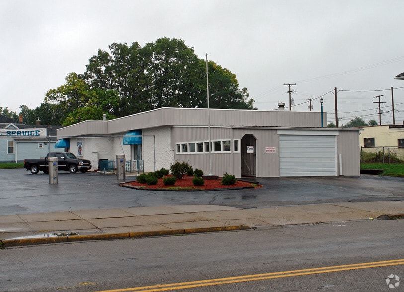 927 W Columbia St, Springfield, OH à vendre - Photo principale – Image 1 sur 26
