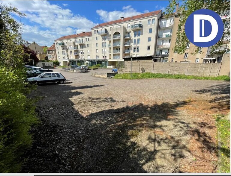 38 Avenue De Plantières, Metz à louer - Photo de l’immeuble – Image 2 sur 4