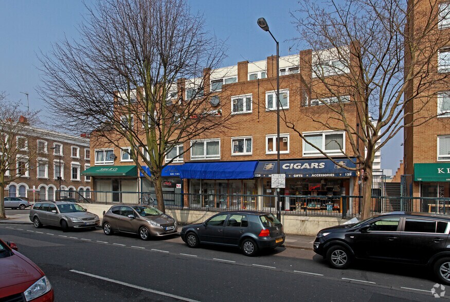 129-132 Walham Green Ct, Londres à louer - Photo de l’immeuble – Image 2 sur 10