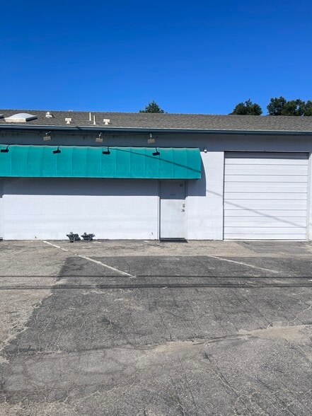 4785 Traffic Way, Atascadero, CA à vendre - Photo de l’immeuble – Image 2 sur 10
