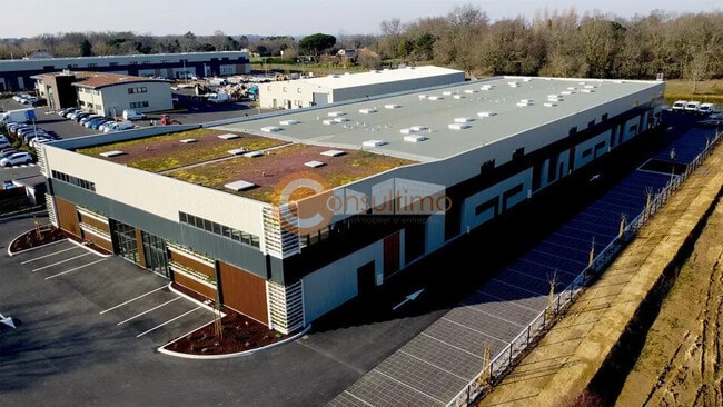 Plus de détails pour Local d’activités à vendre