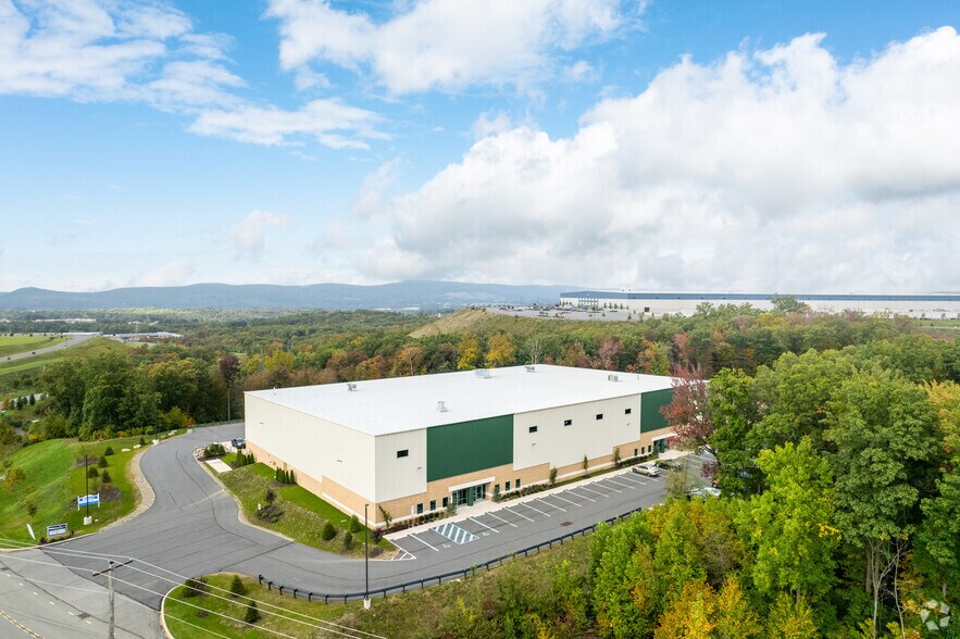 560-570 Research Dr, Pittston Township, PA à louer - Aérien – Image 3 sur 5