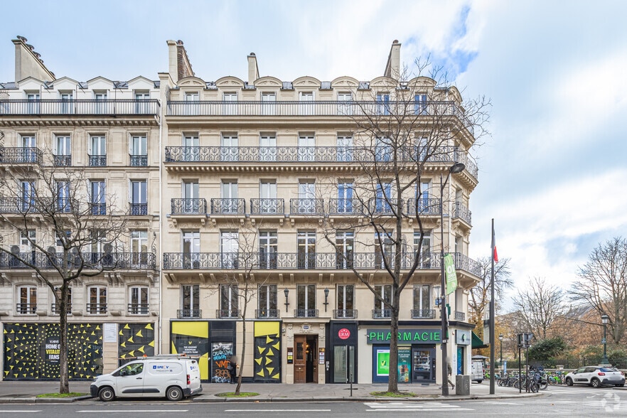 100 Boulevard De Sébastopol, Paris à louer - Photo de l’immeuble – Image 2 sur 5