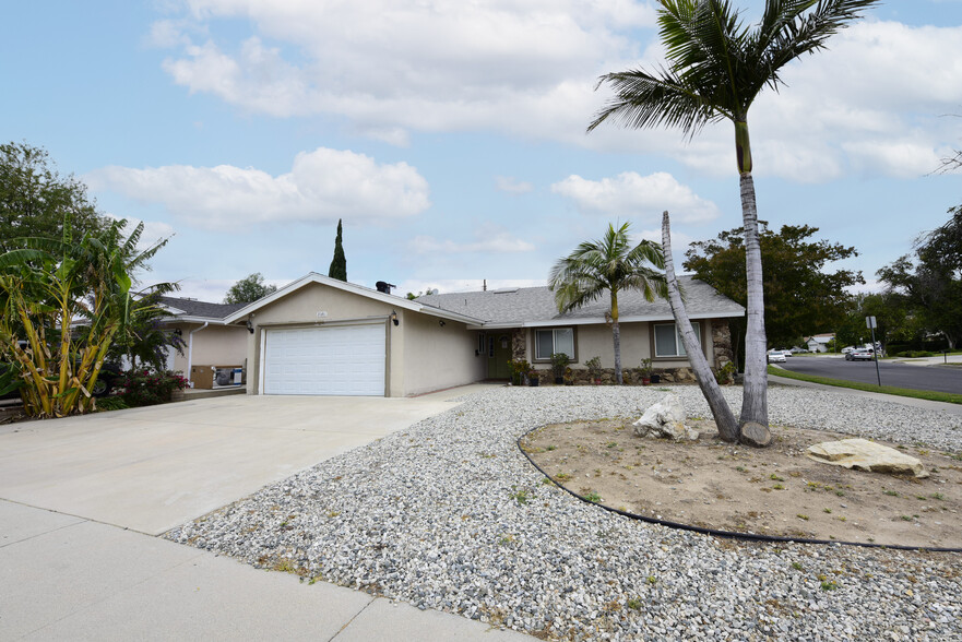 20601 Mayall St, Chatsworth, CA à vendre - Photo principale – Image 1 sur 7
