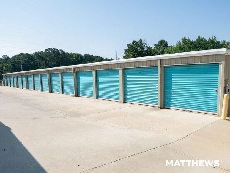 2385 Pelham Rd S, Jacksonville, AL à vendre - Photo de l’immeuble – Image 2 sur 5