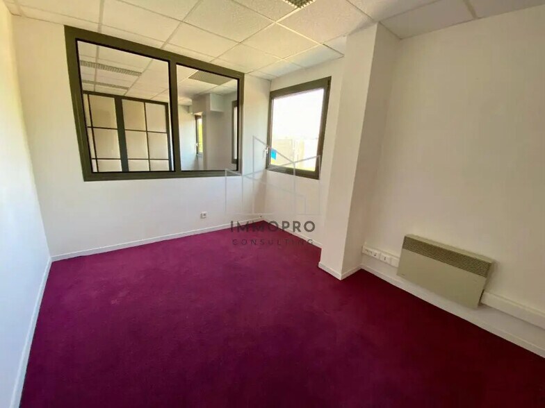 Bureau dans Bois-Guillaume à louer - Photo intérieure – Image 3 sur 3