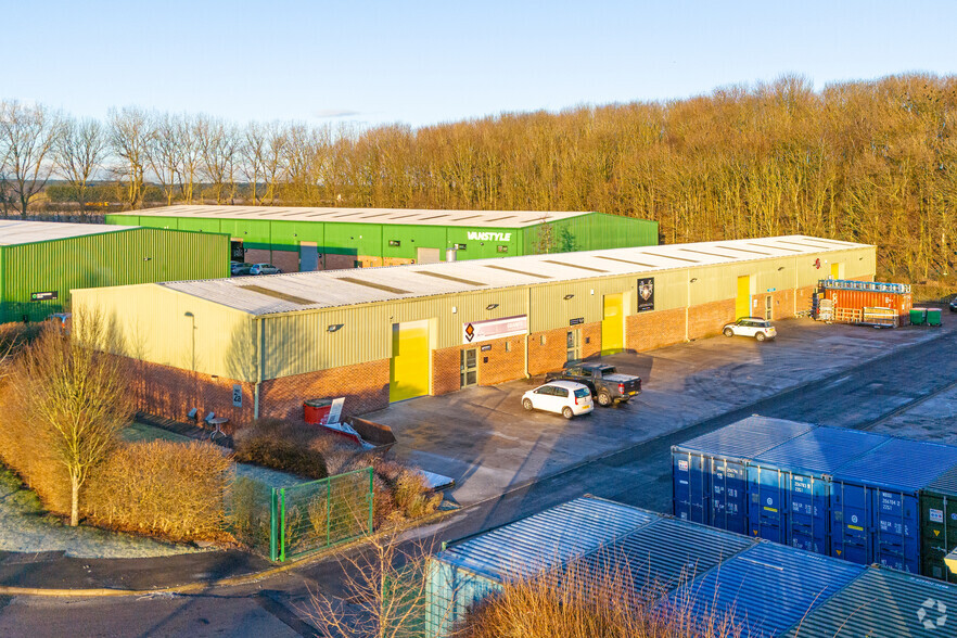Eakring Rd, Bilsthorpe à louer - Photo de l’immeuble – Image 1 sur 28