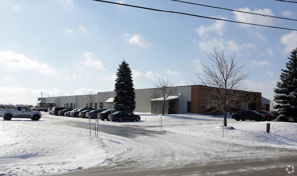 1185 Franklin Blvd, Cambridge, ON à louer - Photo de l’immeuble – Image 3 sur 3