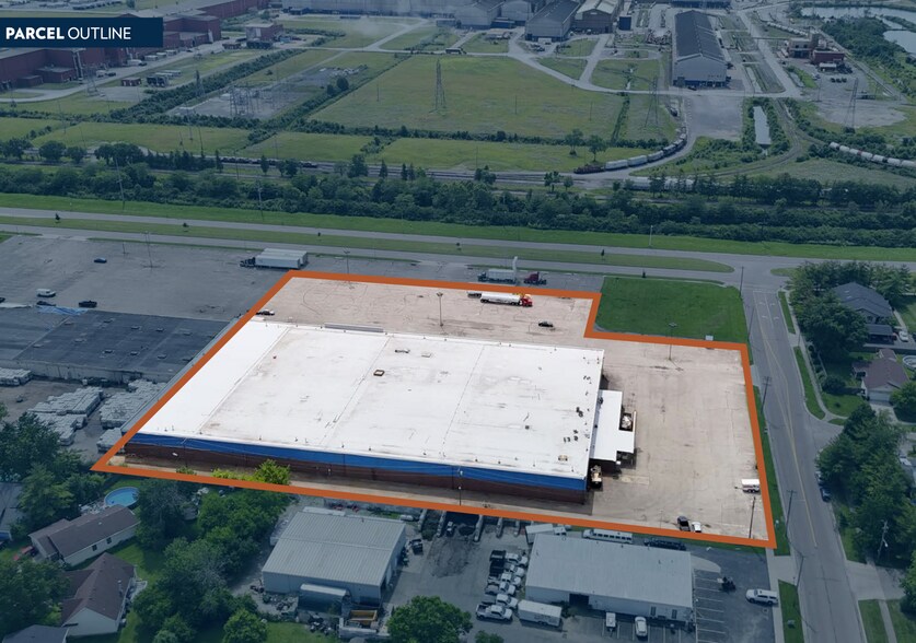 4680 Caprice Dr, Middletown, OH à louer - Photo de l’immeuble – Image 3 sur 9