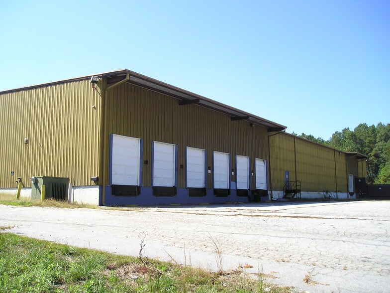 1721 Old Covington Rd NE, Conyers, GA à louer - Photo de l’immeuble – Image 2 sur 21