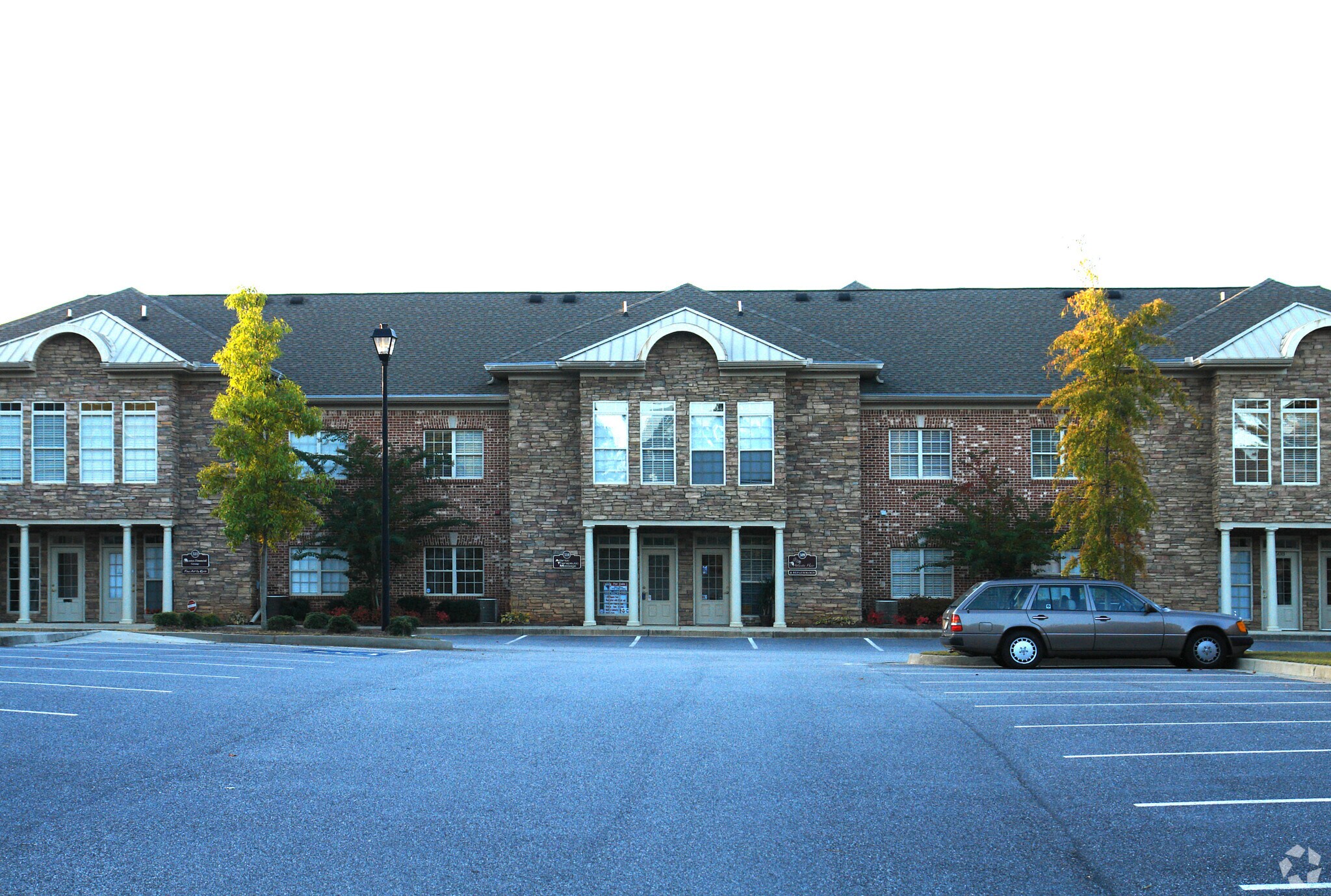 11785 Northfall Ln, Alpharetta, GA à vendre Photo principale– Image 1 sur 54