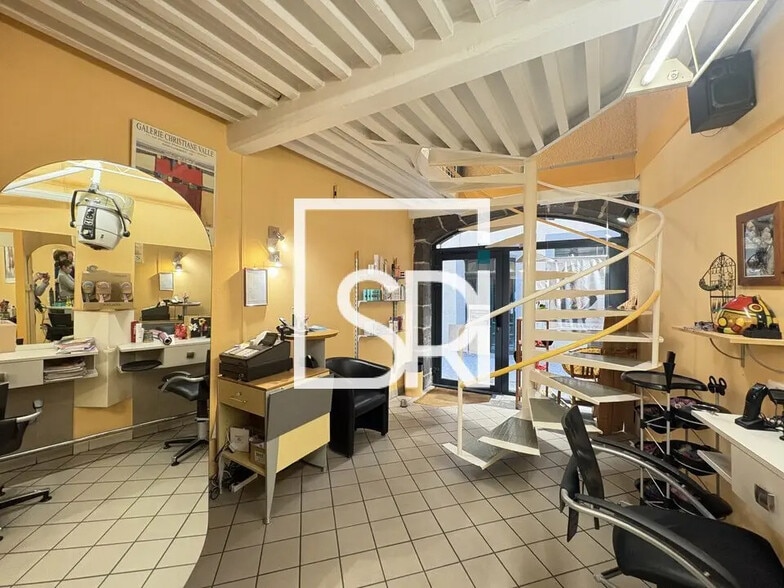 Local commercial dans Clermont-Ferrand à louer - Photo intérieure – Image 2 sur 14