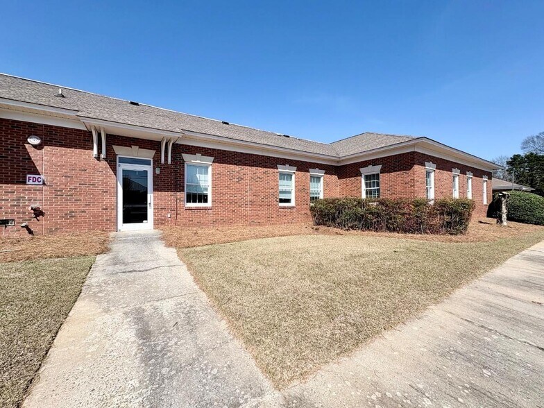 470 S Houston Lake Rd, Warner Robins, GA à louer - Photo de l’immeuble – Image 2 sur 3