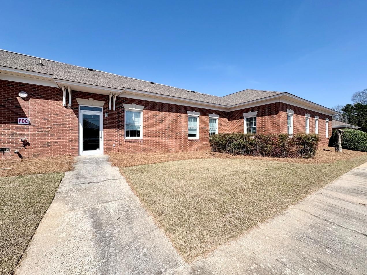470 S Houston Lake Rd, Warner Robins, GA à louer Photo de l’immeuble– Image 1 sur 3