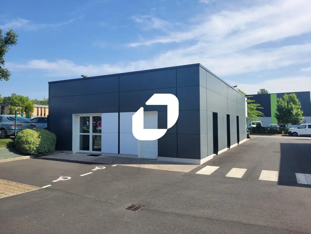 Bureau dans Haute-Goulaine à louer Photo de l’immeuble– Image 1 sur 9