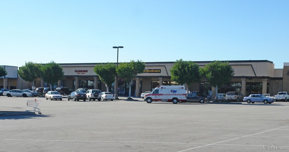 5551-5573 Rosemead Blvd, Temple City, CA à louer - Photo de l’immeuble – Image 2 sur 3