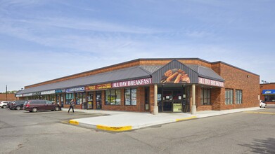 155 Clark Blvd, Brampton, ON à louer Photo de l’immeuble– Image 1 sur 2