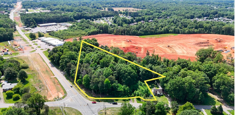 0 New Walkertown Rd, Walkertown, NC à louer - Photo de l’immeuble – Image 2 sur 4