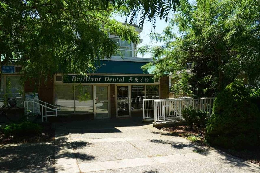 3050 41st Av W, Vancouver, BC à vendre - Photo principale – Image 1 sur 2