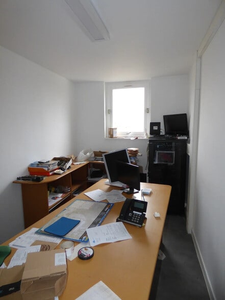 Bureau dans Évry-Courcouronnes à vendre - Photo intérieure – Image 1 sur 26