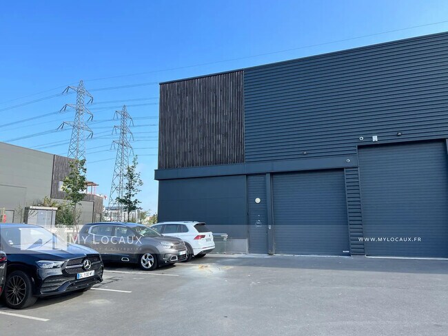 Plus de détails pour Industriel/Logistique à louer