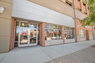 Plus de détails pour 100-140 N Washington St, Green Bay, WI - Bureau/Local commercial à louer