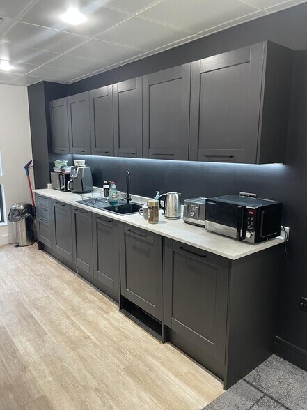 54 Hagley Rd, Birmingham à louer - Photo de l’immeuble – Image 3 sur 16