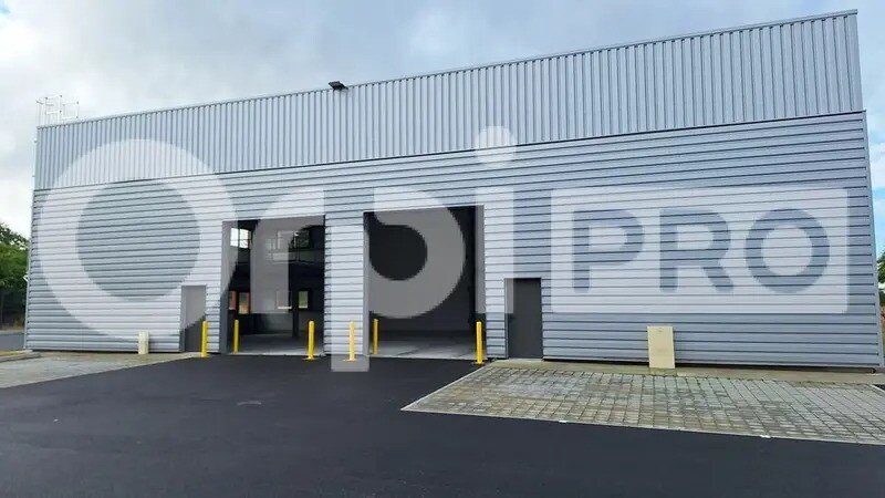 Local d'activités dans Saint-Nazaire à vendre - Photo de l’immeuble – Image 2 sur 6