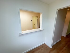 712 D St, San Rafael, CA à louer Photo intérieure– Image 2 sur 11