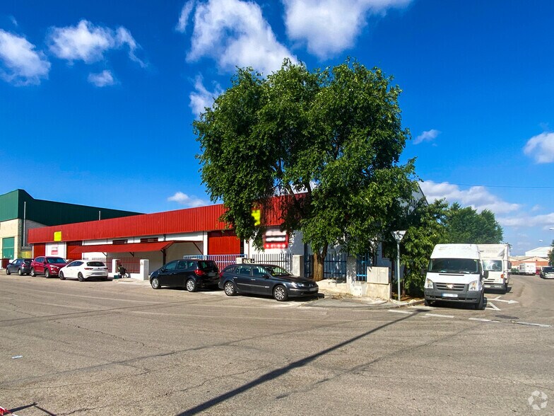 Avenida de Finanzauto, 18, Arganda del Rey, Madrid à vendre - Photo de l’immeuble – Image 2 sur 2