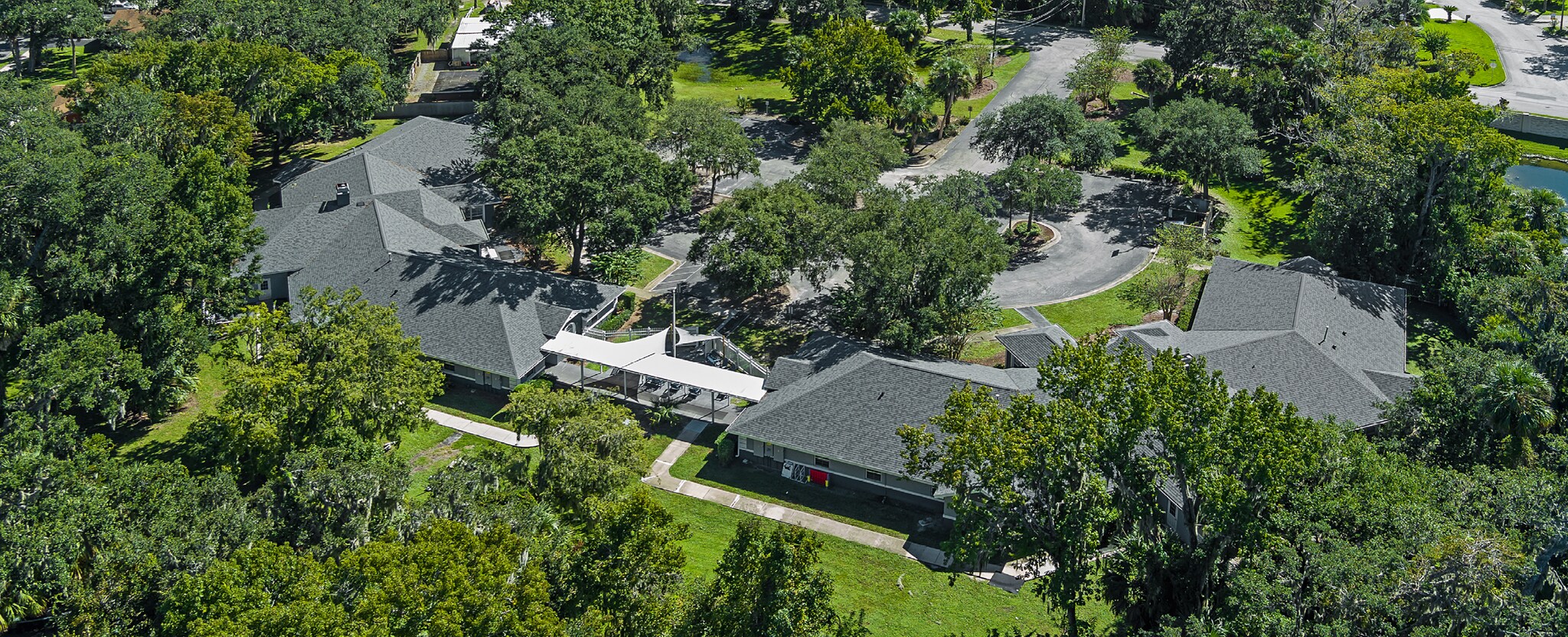 515 Tomoka Ave, Ormond Beach, FL à louer Photo de l’immeuble– Image 1 sur 10