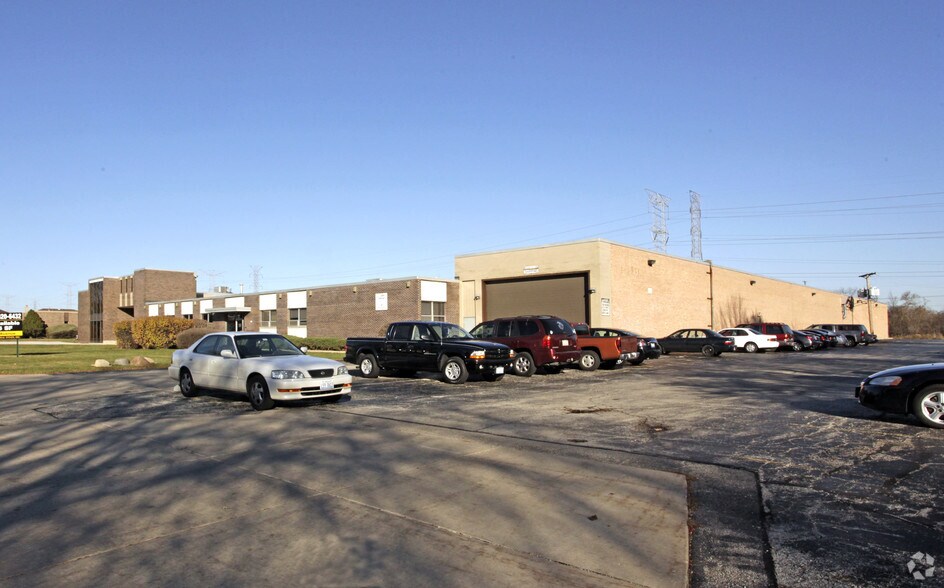 461-471 N 3rd Ave, Des Plaines, IL à louer - Photo de l’immeuble – Image 2 sur 3