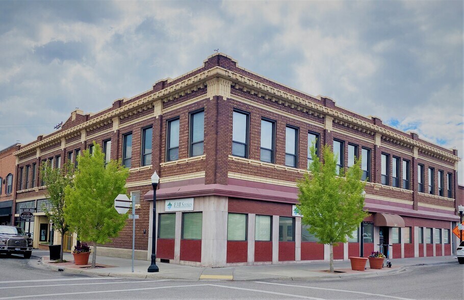 381 Shoup Ave, Idaho Falls, ID à louer - Photo de l’immeuble – Image 1 sur 14