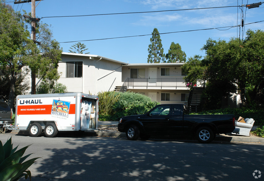 630 E Victoria St, Santa Barbara, CA à vendre - Photo principale – Image 1 sur 2