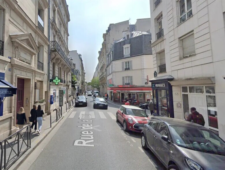 Local commercial dans Paris à louer - Photo de l’immeuble – Image 1 sur 3