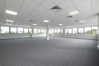 Weston Av, Grays à louer Photo intérieure– Image 1 sur 2