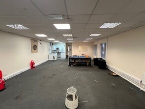 White Hart Ln, Londres à louer Photo intérieure– Image 2 sur 4