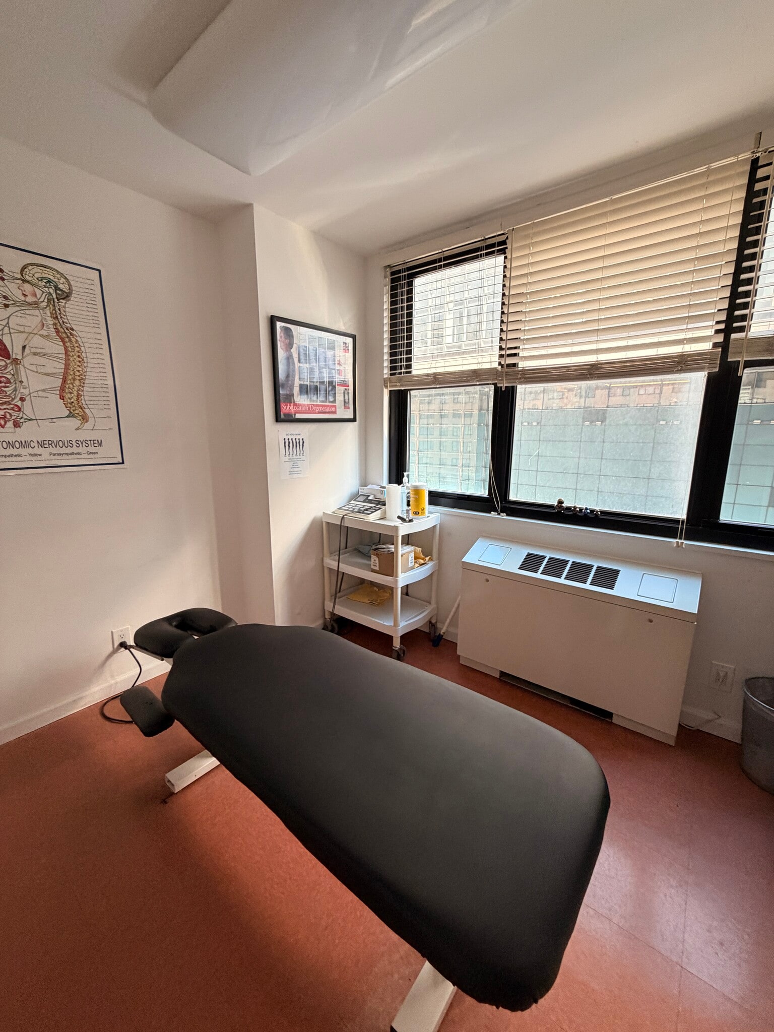 330 W 58th St, New York, NY à louer Photo intérieure– Image 1 sur 9