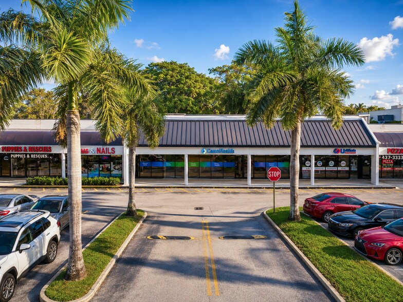 8919-9091 Taft St, Pembroke Pines, FL à louer - Photo de l’immeuble – Image 3 sur 4