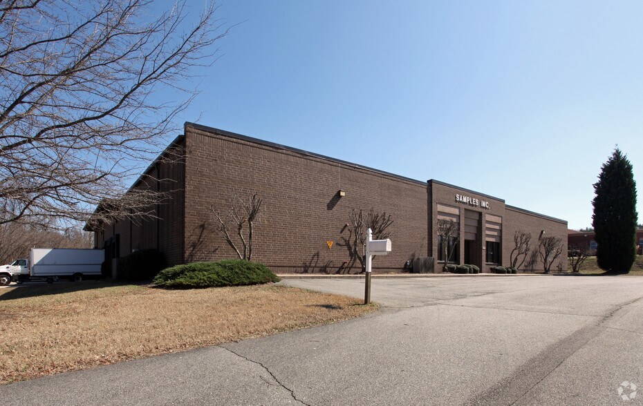 623 Southwest St, High Point, NC à louer - Photo principale – Image 3 sur 16